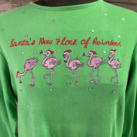 CB CASUAL Women’s Embroidered Flamingo Santa Hats Holiday Christmas Top Size Med - Picture 3 of 6